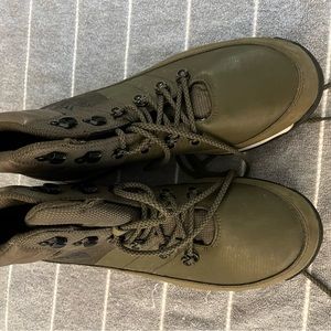 North face men’s boots